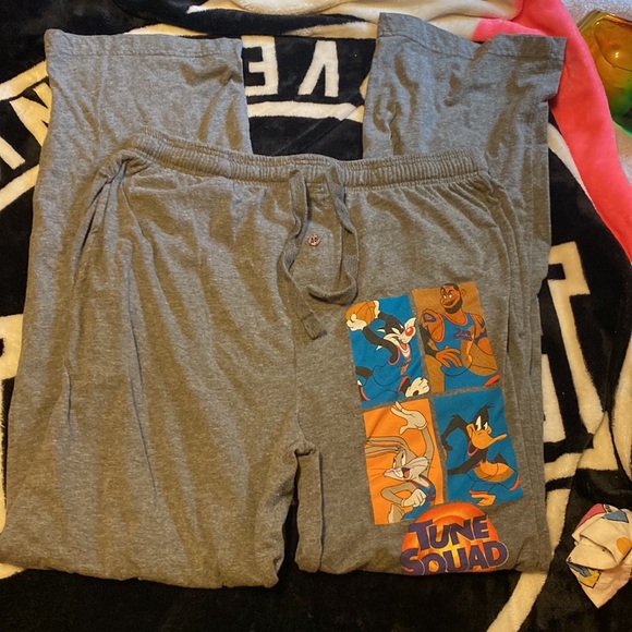 Space jam pants . - Picture 2 of 2